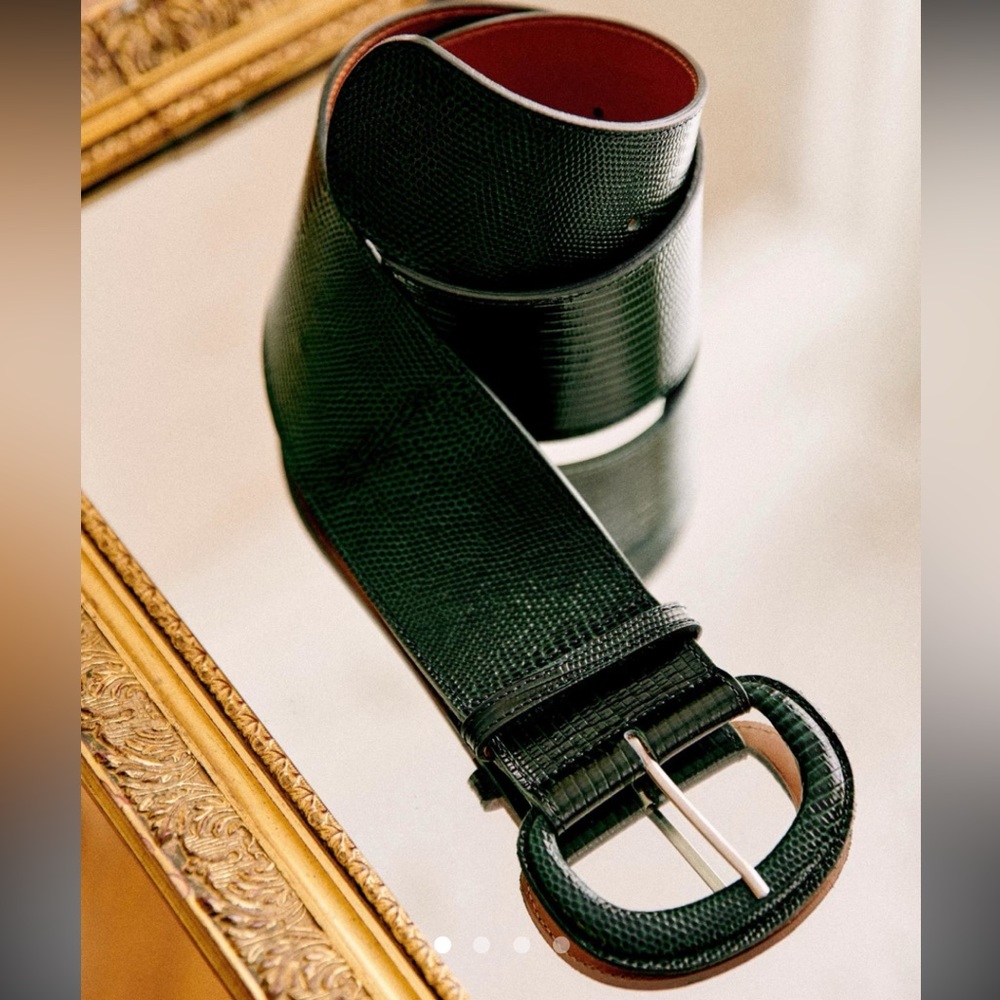 NWT Sézane Masha belt. Dark green. Size 80